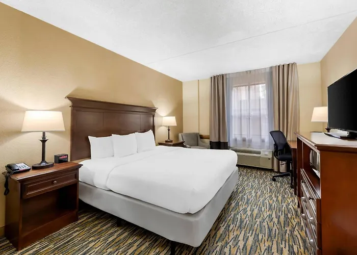 Comfort Inn & Suites Branson Meadows