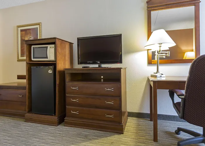 Greenstay Hotel & Suites Central